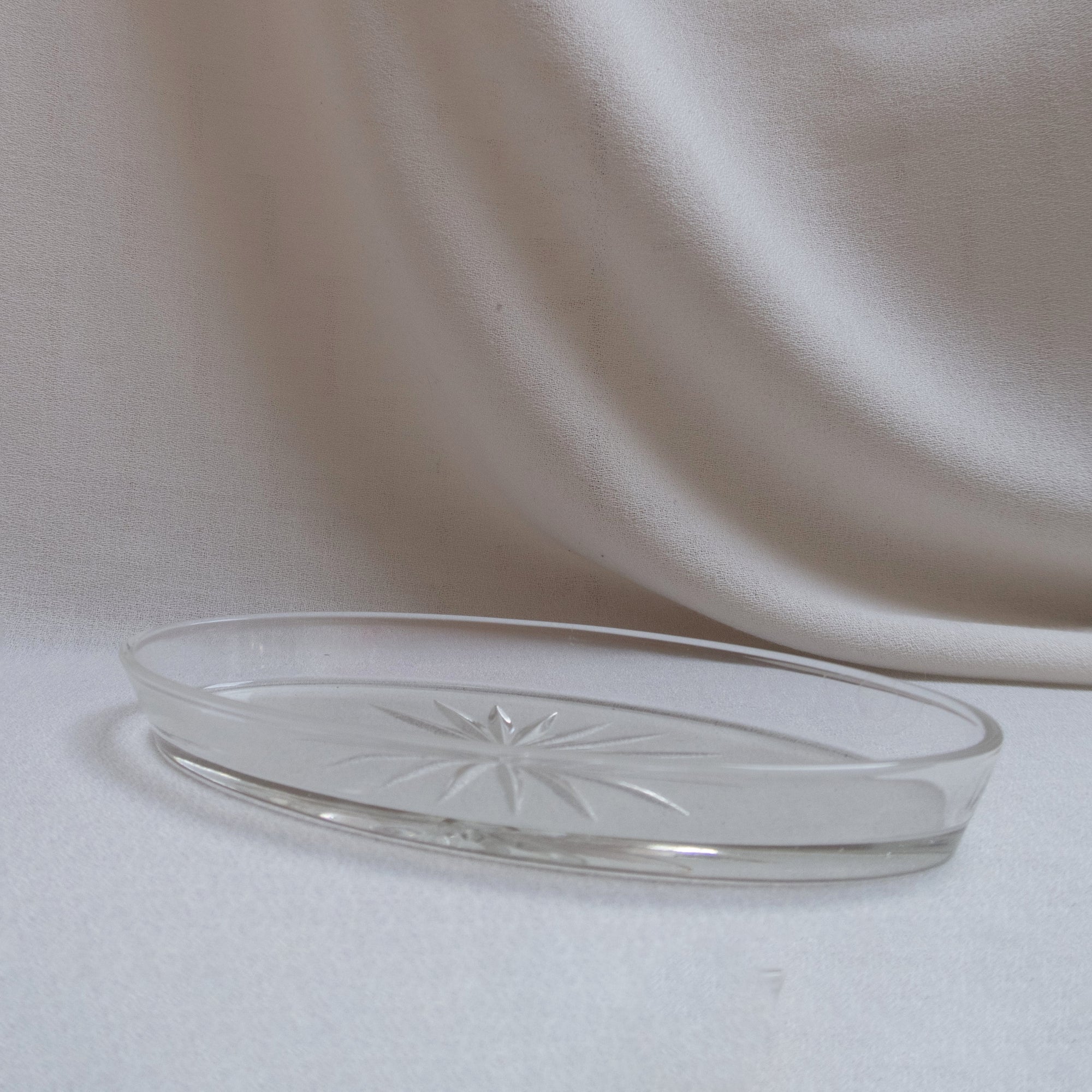 Ovalen glazen schaaltje