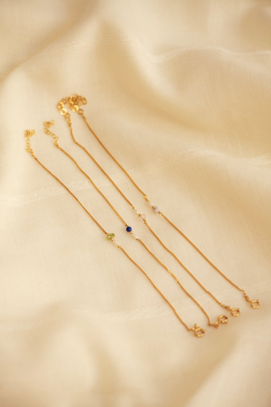 Elemental armband Rozenkwarts  |  Verguld en zilver